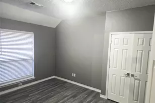 5200 White Hills Dr, Fort Worth, TX 76137 - Photo 10