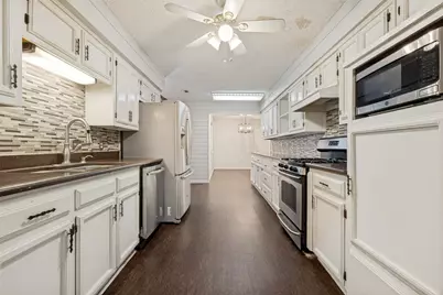 3204 Broken Arrow Road, Denton, TX 76209 - Photo 12