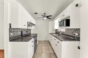 4626 Lexington St, Bellmead, TX 76705 - Photo 6