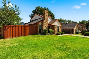 2905 Courtland Dr, Dallas, TX 75287 - Photo 2