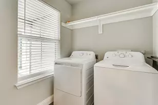 3901 Huntington Dr, Denton, TX 76209 - Photo 18