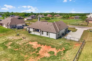 250 Odell Rd, Springtown, TX 76082 - Photo 36