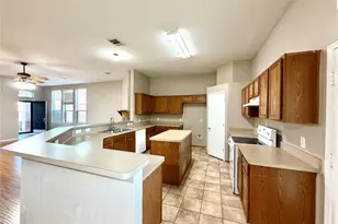 218 Canyon Lake Dr, Wylie, TX 75098 - Photo 4