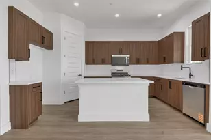 3411 Sanjeev Dr, Irving, TX 75060 - Photo 8