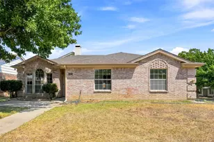 1001 Flower Dr, Arlington, TX 76017 - Photo 1