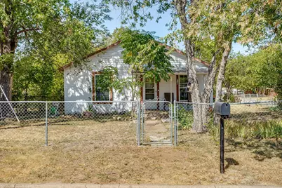 3300 31st Street, Fort Worth, TX 76106 - Photo 2