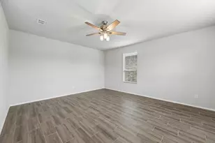 925 Billups Dr, Van Alstyne, TX 75495 - Photo 8