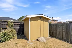1027 Graystone Dr, Lancaster, TX 75134 - Photo 24