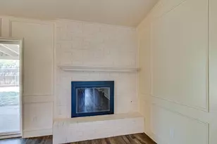 2101 Warwick Dr, Arlington, TX 76015 - Photo 8