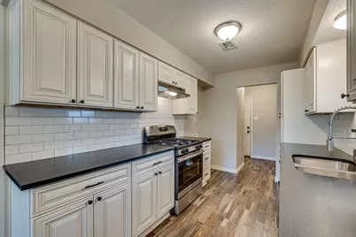 2101 Warwick Drive, Arlington, TX 76015 - Photo 10