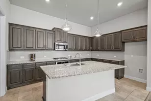 708 Waterbrook Pkwy, Argyle, TX 76226 - Photo 10