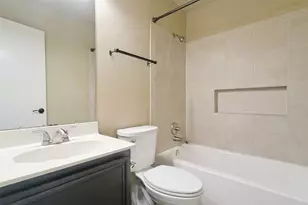 1754 Circle Creek Dr, Lewisville, TX 75067 - Photo 20