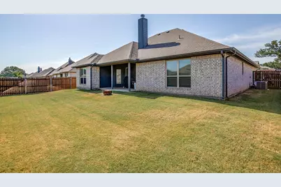 933 Avagail Avenue, Springtown, TX 76082 - Photo 18
