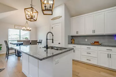 933 Avagail Avenue, Springtown, TX 76082 - Photo 6