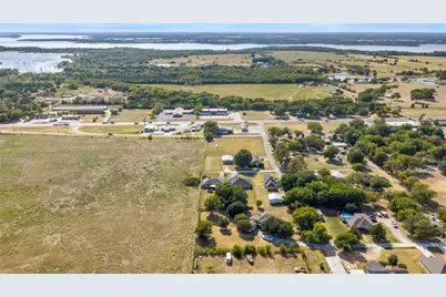301 S Porch Street, Tioga, TX 76271 - Photo 26