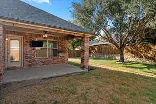 2037 Michelle Creek Dr, Little Elm, TX 75068 - Photo 28