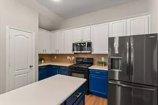 2037 Michelle Creek Dr, Little Elm, TX 75068 - Photo 12