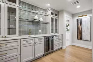 6936 Lupton Dr, Dallas, TX 75225 - Photo 2