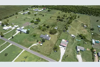 8910 County Road 3602, Quinlan, TX 75474 - Photo 18