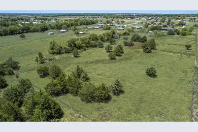 8910 County Road 3602, Quinlan, TX 75474 - Photo 8