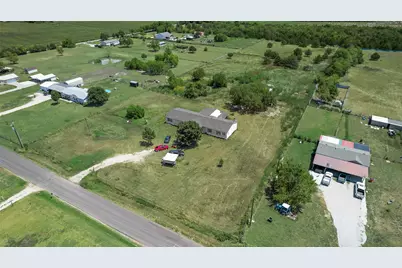 8910 County Road 3602, Quinlan, TX 75474 - Photo 14