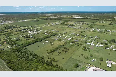 8910 County Road 3602, Quinlan, TX 75474 - Photo 4