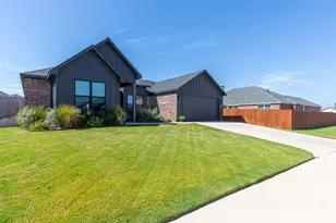 5035 Cranbrook Dr, Abilene, TX 79606 - Photo 2
