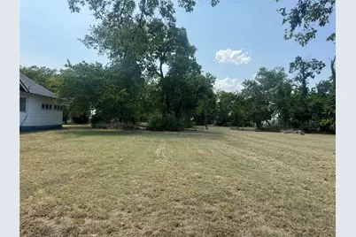 907 Buck Street, Gainesville, TX 76240 - Photo 20