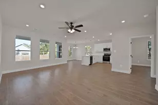 4713 Llano St, Granbury, TX 76048 - Photo 10