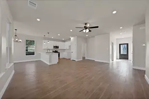 4713 Llano St, Granbury, TX 76048 - Photo 12