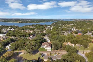 4713 Llano St, Granbury, TX 76048 - Photo 4