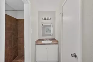 7448 Van Natta Ln, Fort Worth, TX 76112 - Photo 18