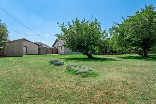 141 Swan, Waco, TX 76708 - Photo 10