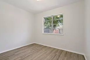 612 Forest Ln, Hurst, TX 76053 - Photo 18