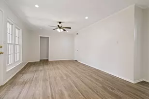 612 Forest Ln, Hurst, TX 76053 - Photo 8