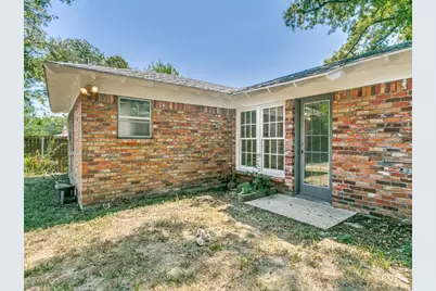 612 Forest Lane, Hurst, TX 76053 - Photo 22