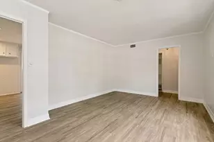 612 Forest Ln, Hurst, TX 76053 - Photo 4