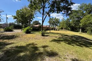 1620 N Houston School Rd, Lancaster, TX 75134 - Photo 6