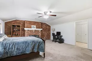 1316 Pine Hill Dr, Jefferson, TX 75657 - Photo 10