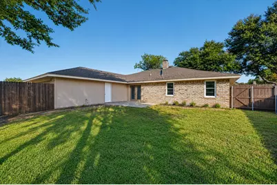 1004 Rosewood Drive, DeSoto, TX 75115 - Photo 30