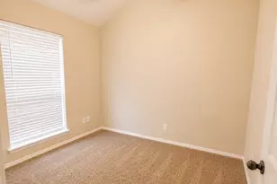 809 Mesa Dr, Sanger, TX 76266 - Photo 8
