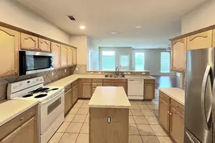 7417 Alverstone Dr, Fort Worth, TX 76120 - Photo 2