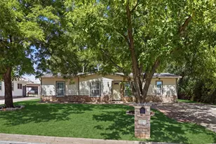 1218 Diana Dr, Arlington, TX 76011 - Photo 1