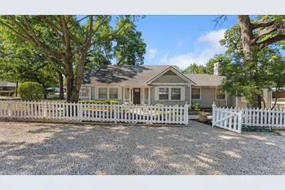 1606 W Shady Grove Road, Irving, TX 75060 - Photo 2