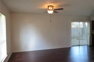 113 Shadybrook Dr, DeSoto, TX 75115 - Photo 6