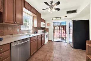 3008 Adolph St, Dallas, TX 75204 - Photo 10