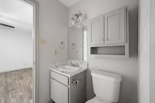 1108 N Elm St, Denton, TX 76201 - Photo 20