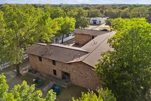 1108 N Elm St, Denton, TX 76201 - Photo 4
