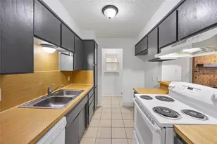 6188 Vega Dr, Fort Worth, TX 76133 - Photo 2