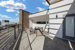 506 1st Ave, Dallas, TX 75226 - Photo 18